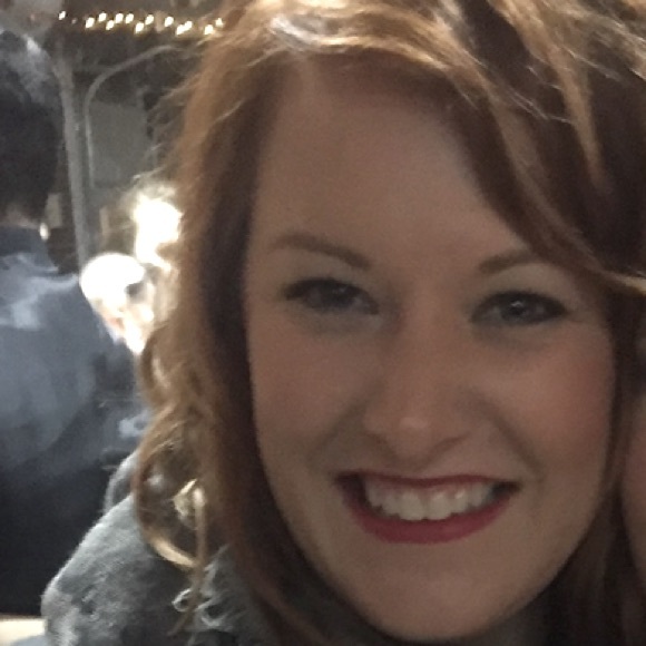 Meet your Posher, Jennifer - Picture 1 of 1